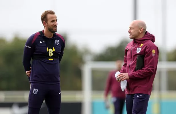 “Lee Carsley’s Plea to Harry Kane: Desperate Call for Help and Big Finland Line-Up Tease!”