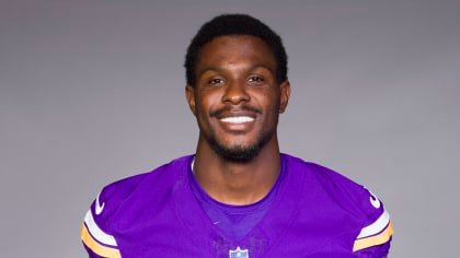 Vikings Make Key Moves: Nahshon Wright Signs, Trishton Jackson Heads to Cardinals