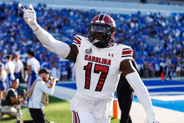 “South Carolina’s Demetrius Knight II: The Sleeper Linebacker Who Could Shake Up the 2025 NFL Draft”