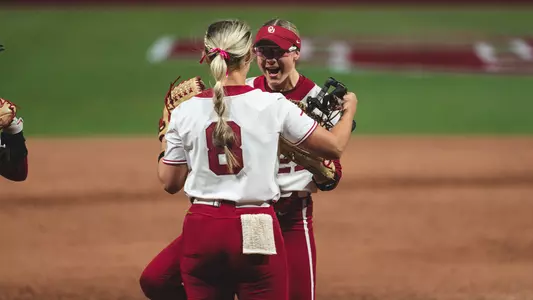 No. 1 Oklahoma Stuns No. 10 South Carolina in Thrilling SEC Opener – Epic Comeback Seals 10-9 Victory!