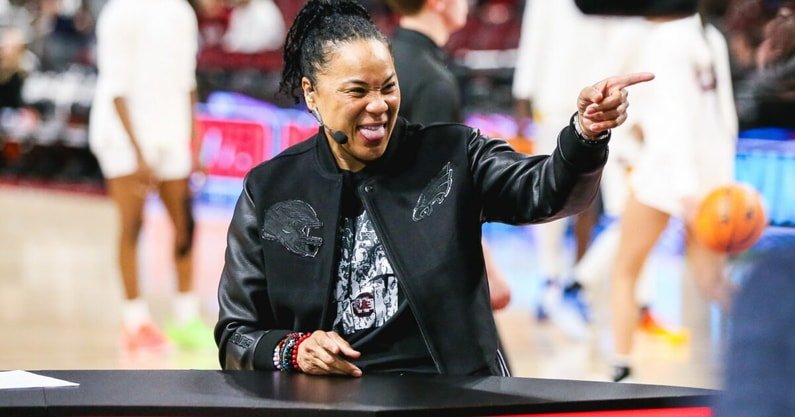 “Dawn Staley Just Made History Again — South Carolina’s Icon Lands on the New York Times Bestseller List!”