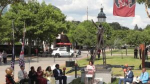 statue-7167 (1)