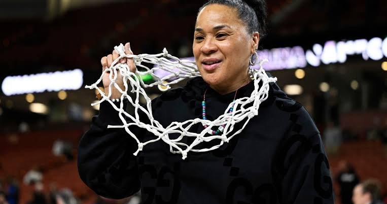 South Carolina Garners Praise as Team GPA Under Dawn Staley Sets New Record