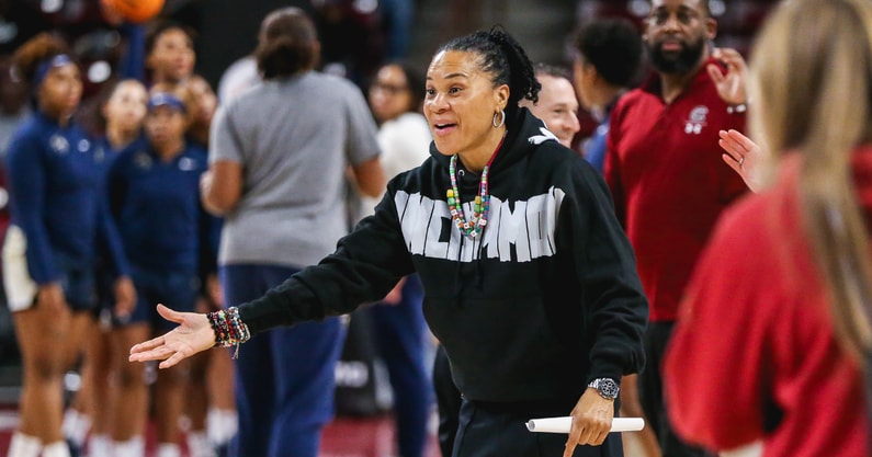 “In her 25 years, Dawn Staley Stunned by Unexpected -Handwritten Thank-You Note From Star Recruit”