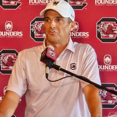 Shane Beamer names South Carolina’s backup quarterback as fall camp begins