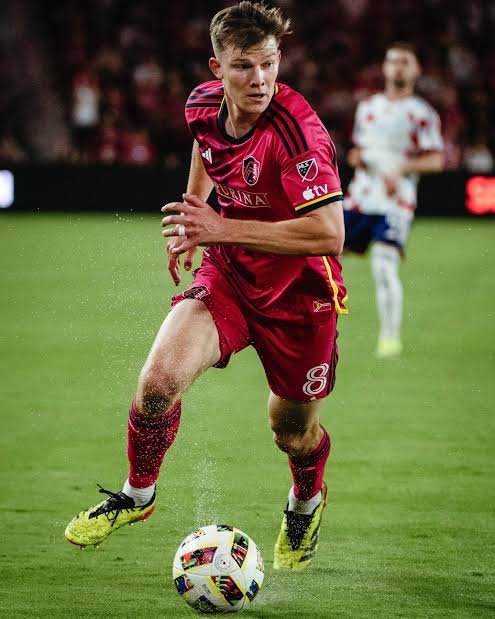 “Battered but Not Broken: Durkin Eyes One Last Comeback in Brutal Season for St. Louis City SC”