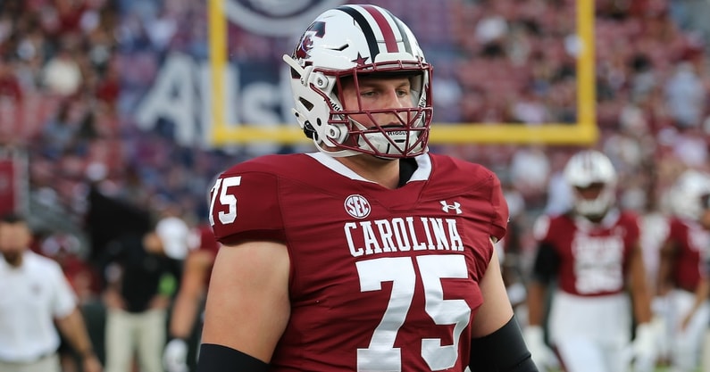 “Thursday: Shane Beamer Confirms Key Injuries as Gamecocks Prep for Kentucky Showdown”