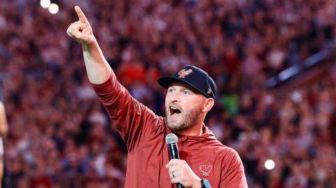 “”Praise Jesus!”:Connor Shaw and Son Stunned The Gamecock Nations at William Brice Stadium with their Presence “