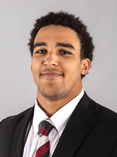 “Clayton White Drops Bold Comparison: Justin Okoronkwo Shines in South Carolina Debut, Draws Comparisons to Debo Williams