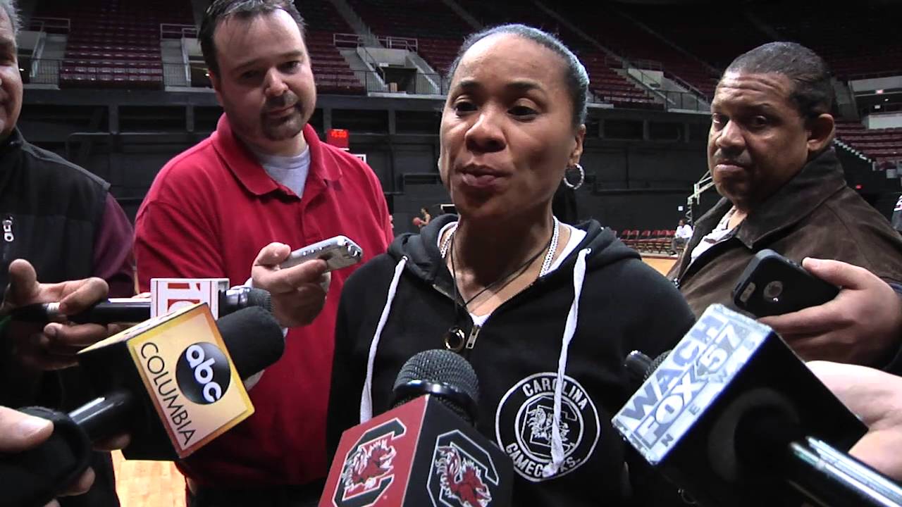 “Dawn Staley Calls Out Scheduling Struggles: Why Big Programs Are Dodging South Carolina Women’s Basketball in 2025-26”