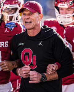 on3-brent-venables-will-serve-as-oklahomas-defensive-play-v0-0MG5jUl3Ye58GAmNd4oImSuwd5dk7oxGQmnP2l7482M