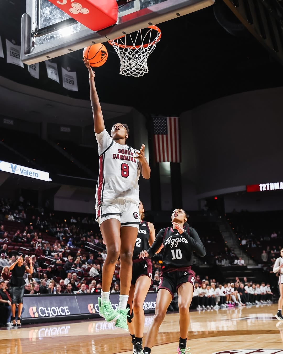 Edwards Rescues Gamecocks in Narrow Escape at Texas A&M